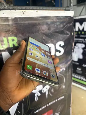 Itel A100 128 GB Silver