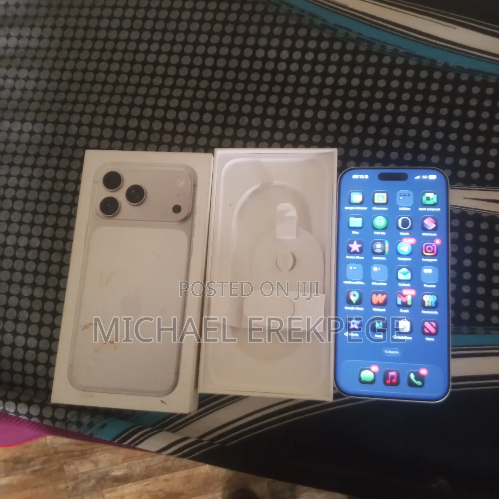 New Apple iPhone 17 Pro Max 256 GB Silver