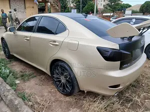 Lexus IS 2008 Gold