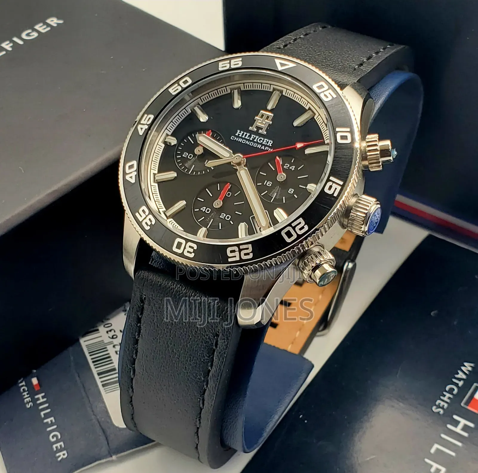 TOMMY HILFIGER Unisex Leather Battery Watch -Chronograph Function*