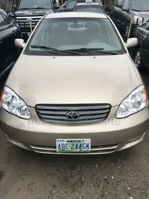 Toyota Corolla LE 2004 Gold