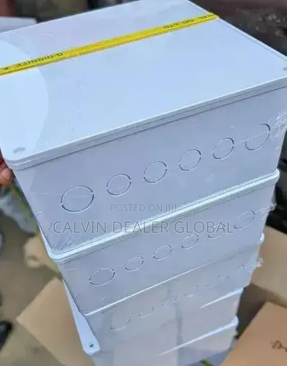 12by12 Adaptable Box