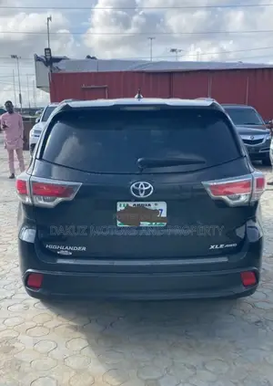 Toyota Highlander 2015 Blue