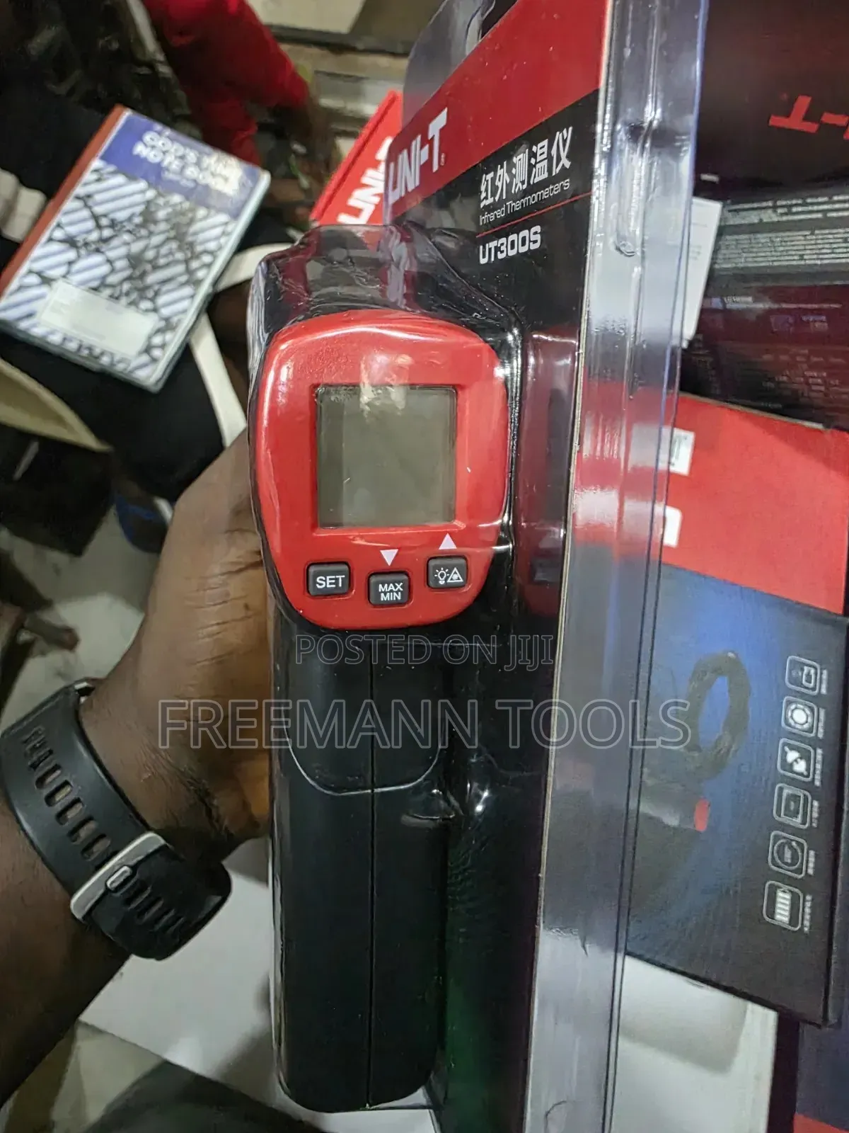 Uni-T UT300S 400°C Infrared Thermometer