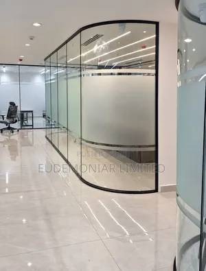 Clear Glass Divider Installation for Workspaces