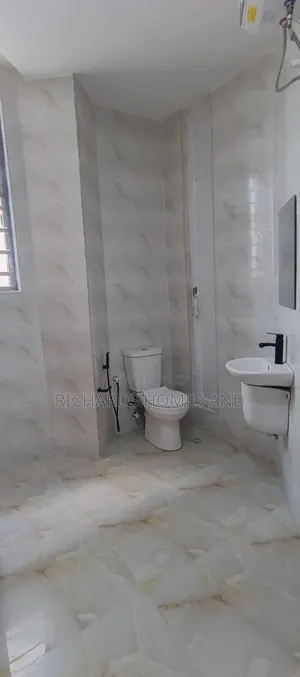 1bdrm Room & Parlour in Ikate for rent