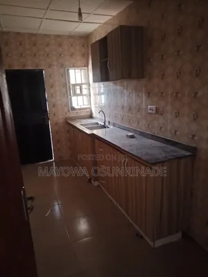 2bdrm Apartment in Ologuneru for rent