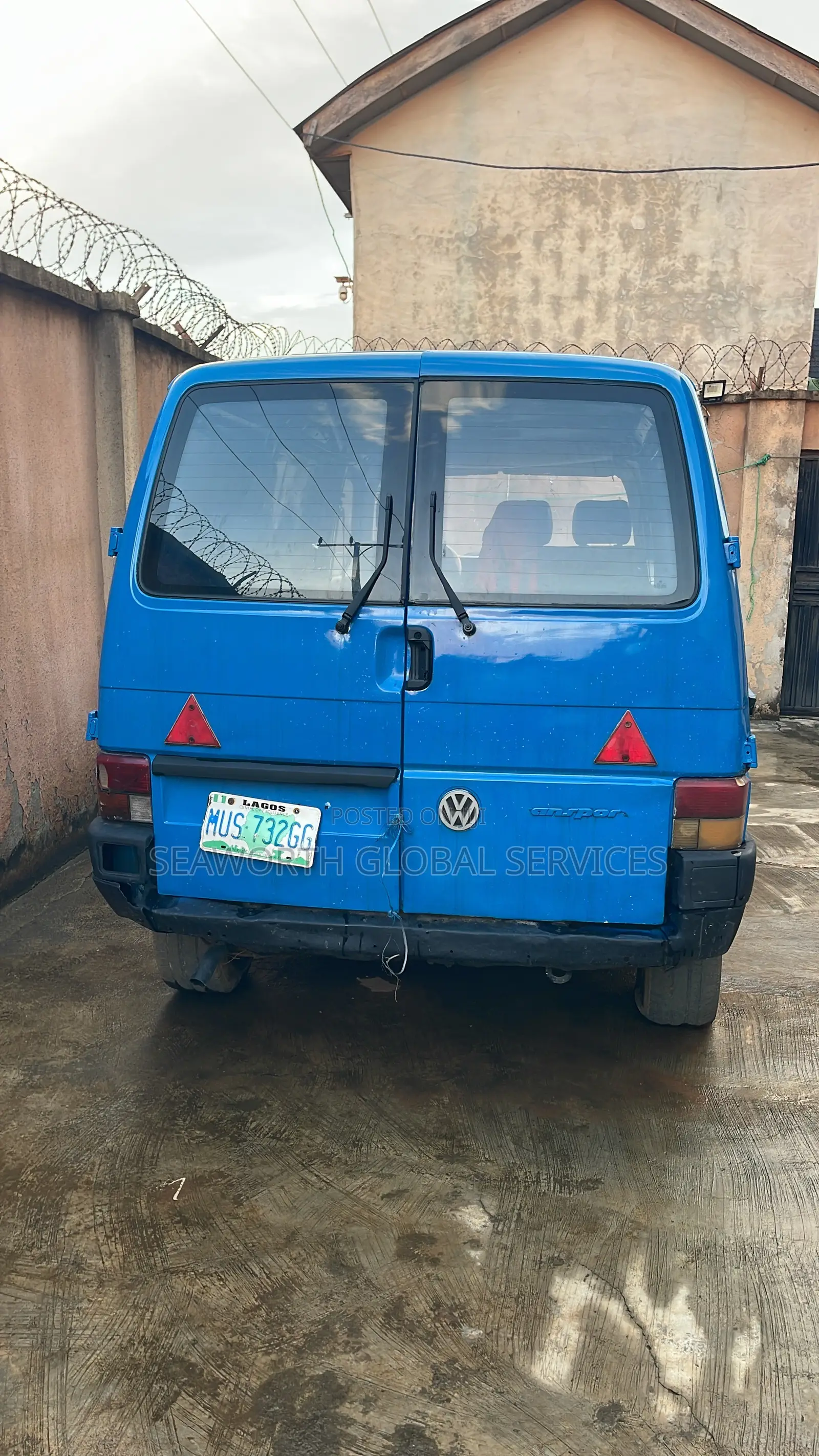 Volkswagen Transporter 2005 Blue
