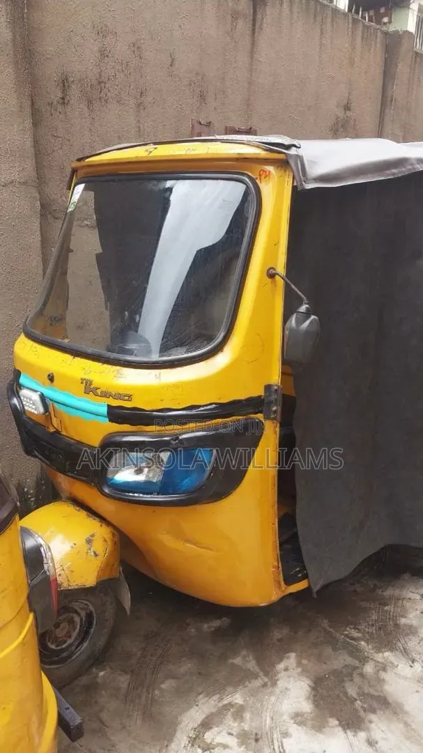 TVS King Deluxe Plus iTouch Start 2021 Orange
