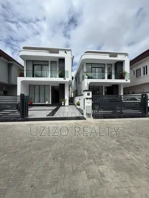 5bdrm Duplex in Vgc Extention for sale