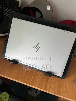 Laptop HP EliteBook 1030 8GB Intel Core i5 SSD 256GB