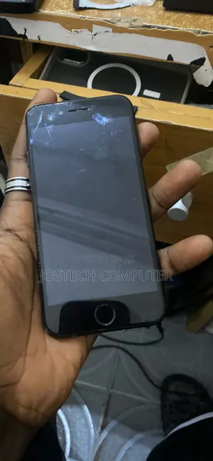 Apple iPhone 7 32 GB Black