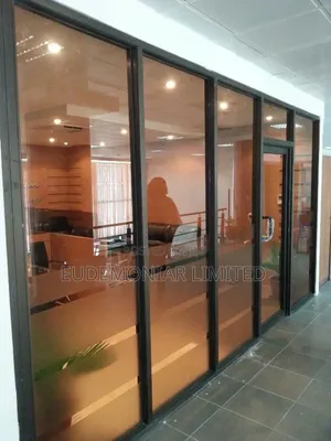 Office Glass Partitioning for Small Business Spaces