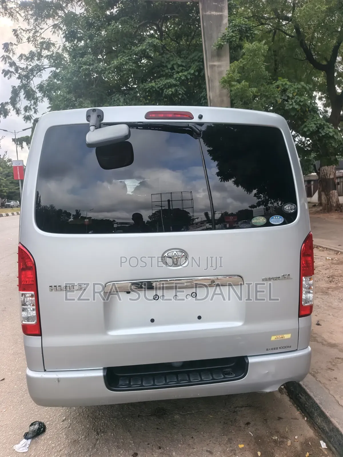 Toyota HiAce 2014 Silver