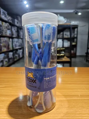 Toothbrush Set With Built-in Tongue Cleaner (Pack of 8)