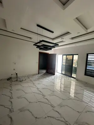 4bdrm Penthouse in Ikeja GRA for sale