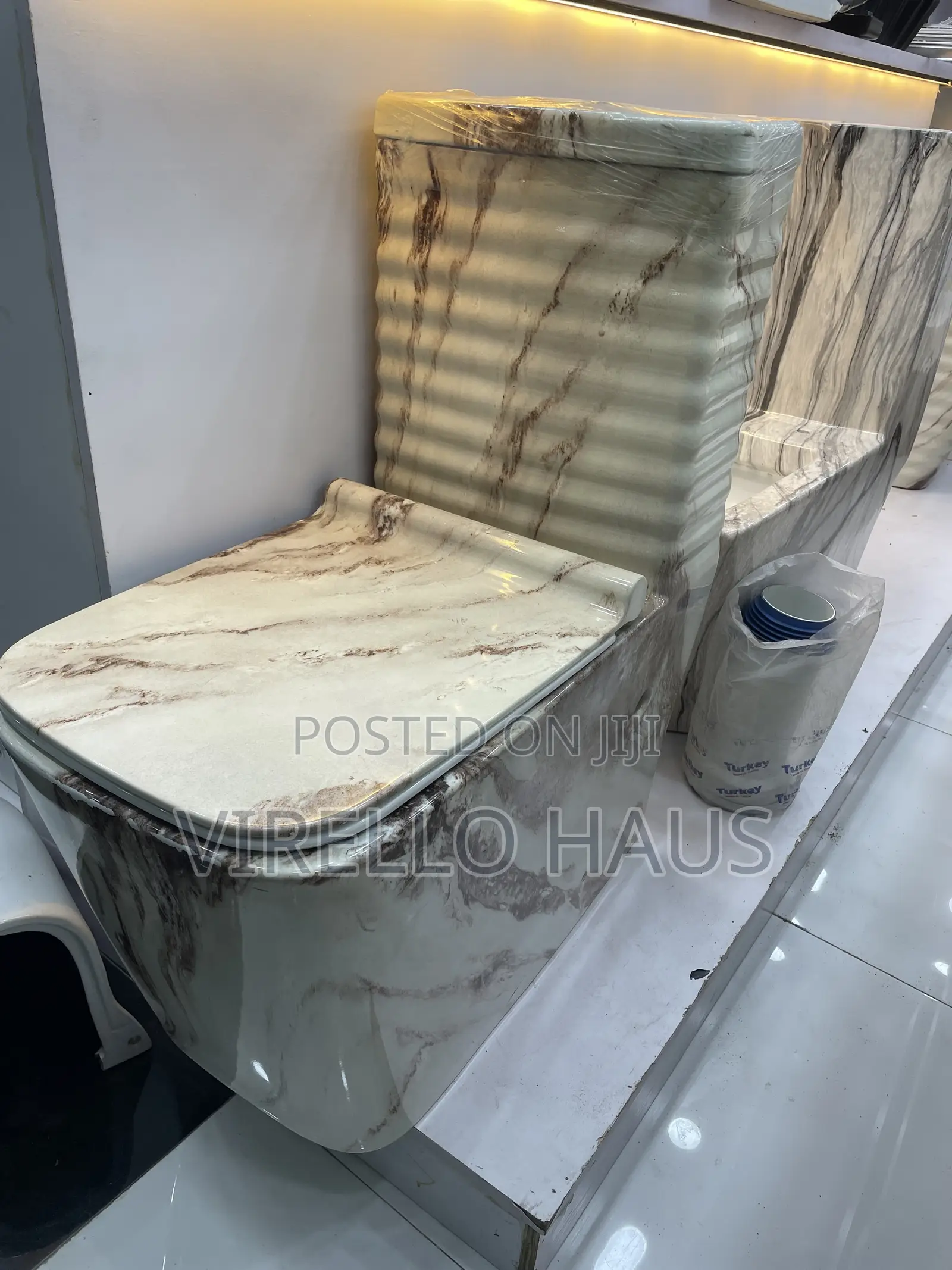Carara Stripe Wc