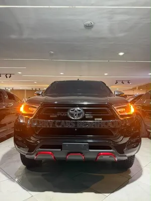 Toyota Hilux 2025 Black
