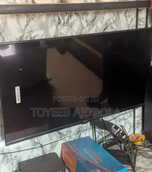 Smart LG TV 32 Inches