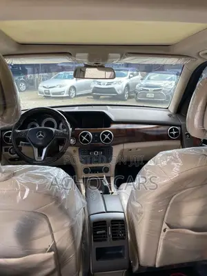 Mercedes-Benz GLK-Class 2014 Brown