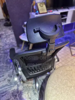 Ergonomic Swivel Office Chair