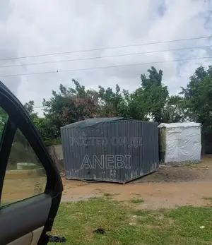 Clean10ft X 10ft Container Can Be Used as a Shop or an Office