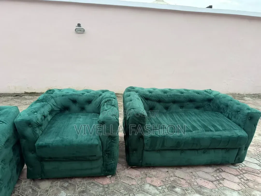 Seater Chesterfield Style Sofa