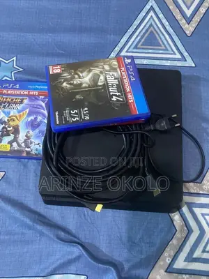 Play Station 4