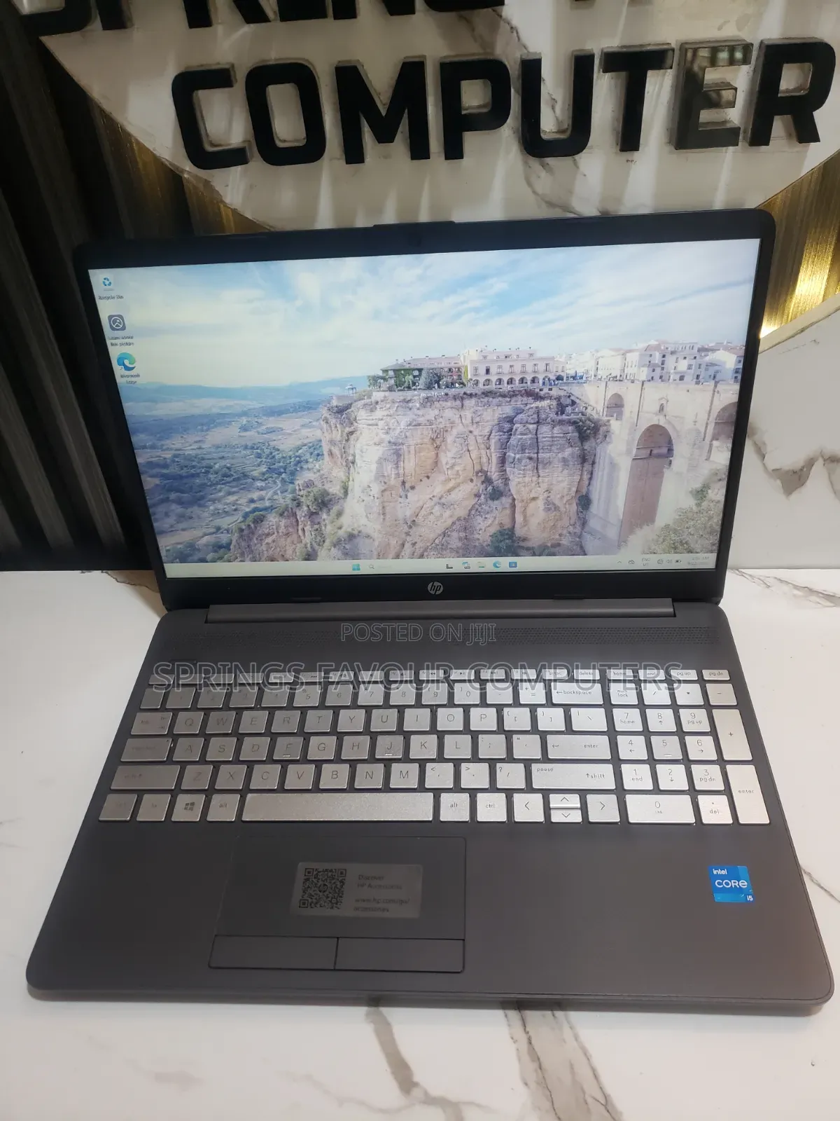 Laptop HP 250 G10 8GB Intel Core i5 SSD 256GB