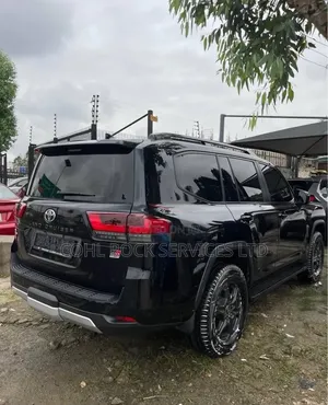 Toyota Land Cruiser 2023 Black