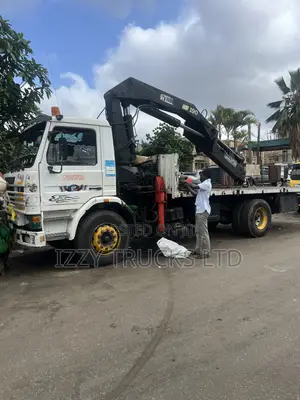 9 Ton Flatbed Hiab Truck for Hire