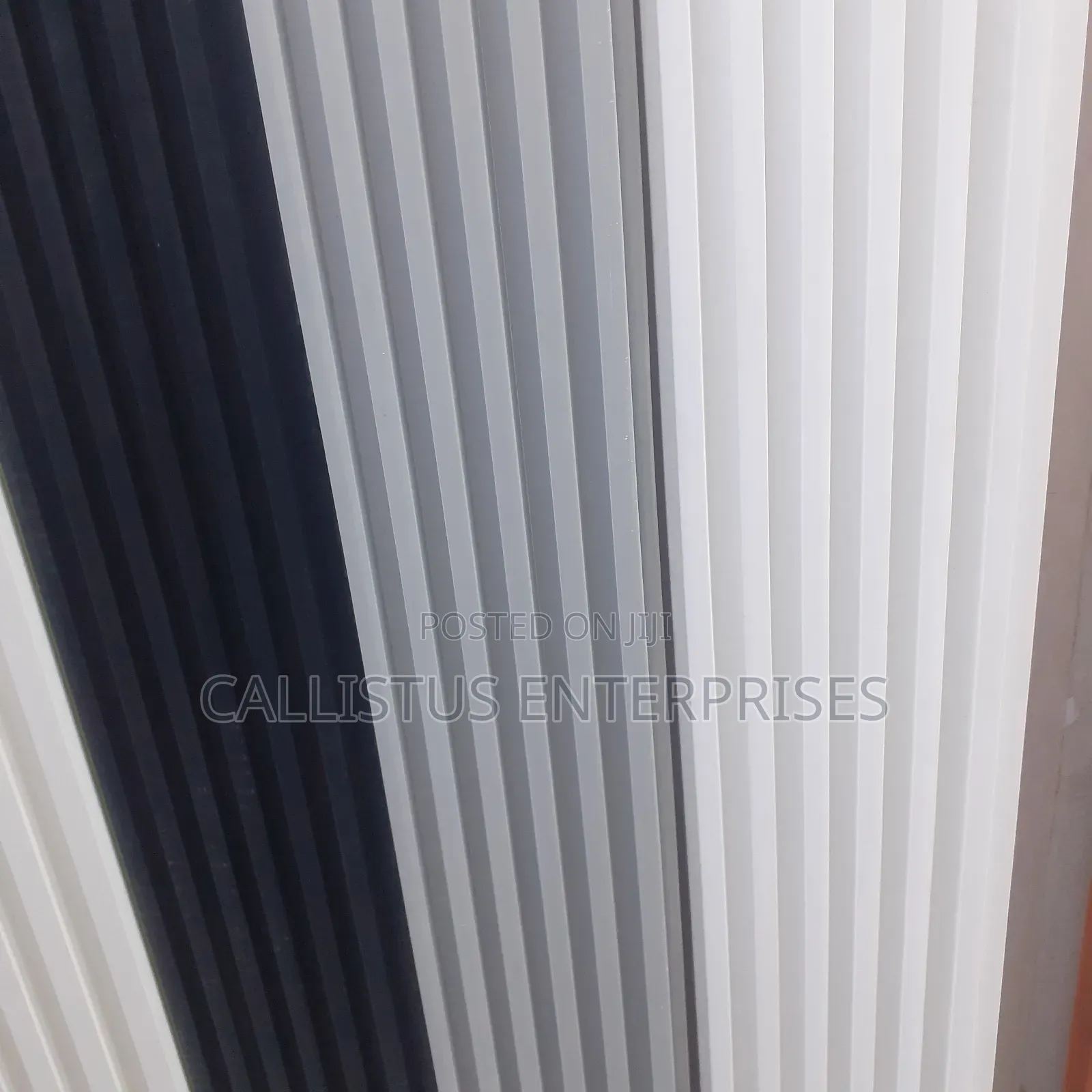 Six Lines Panel