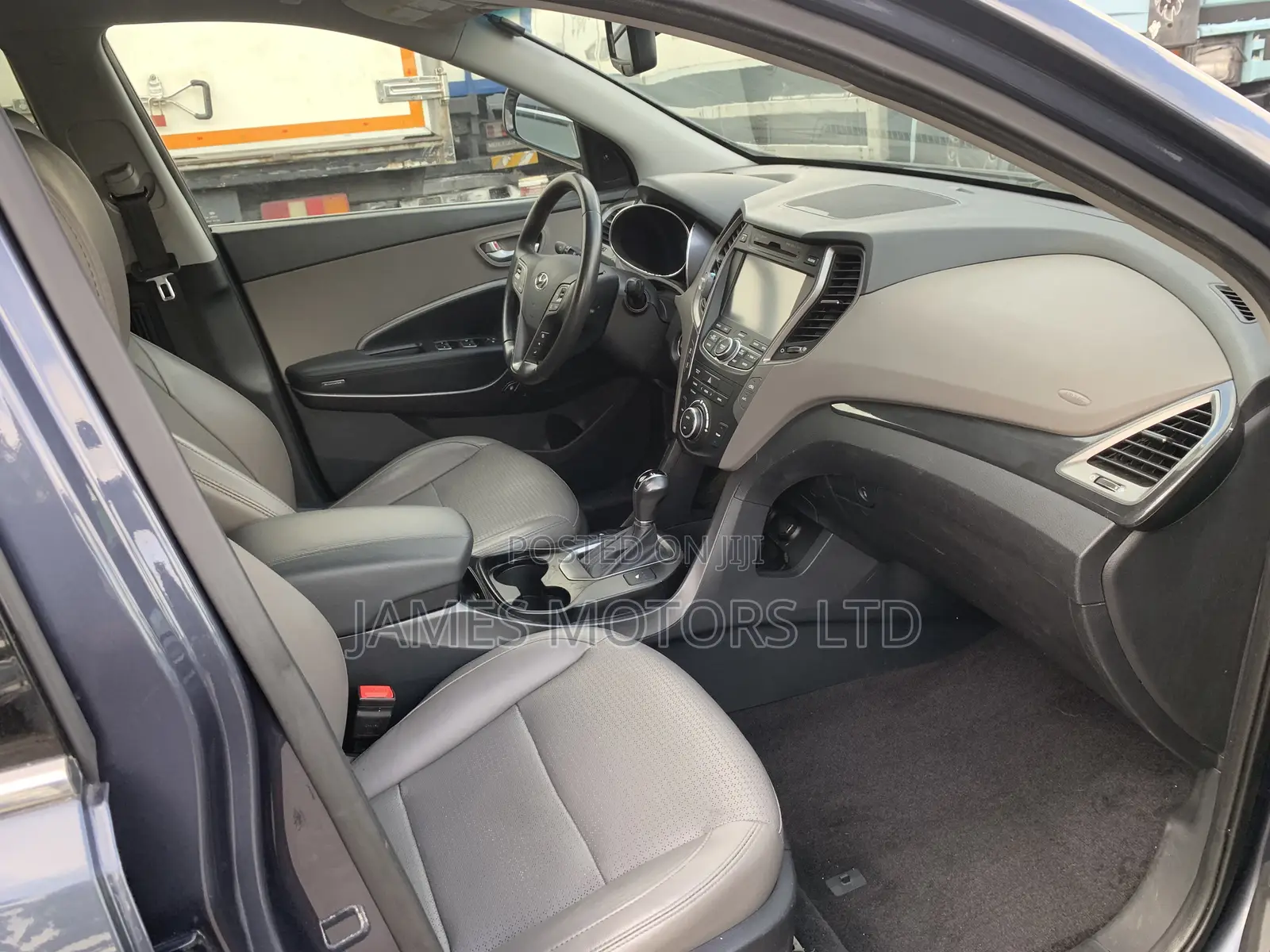 Hyundai Santa Fe 2015 Blue