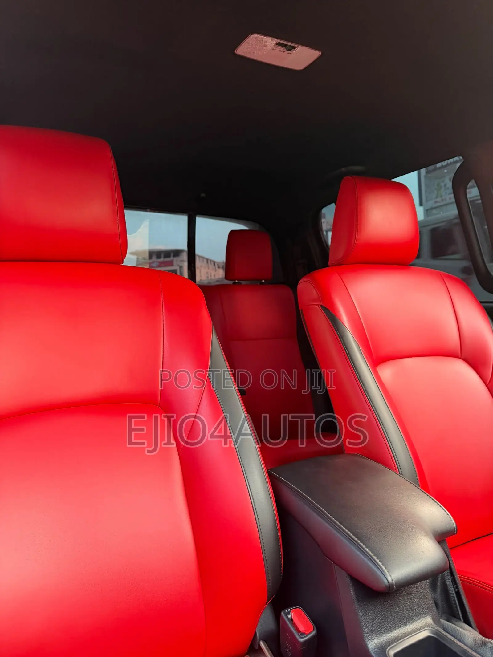 Toyota Hilux 2024 Black