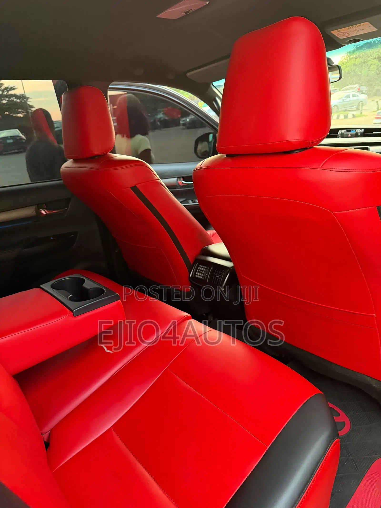 Toyota Hilux 2024 Black