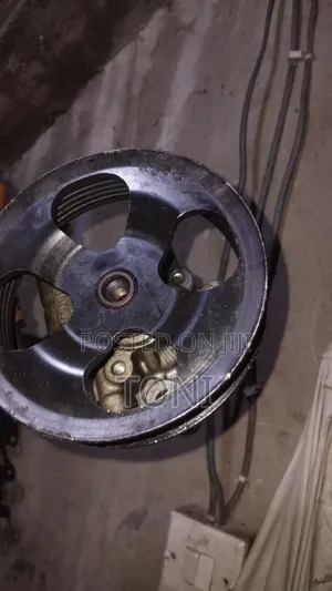 Power Stearing Pump for Cammry 2.7 and Rx350 and 4runner