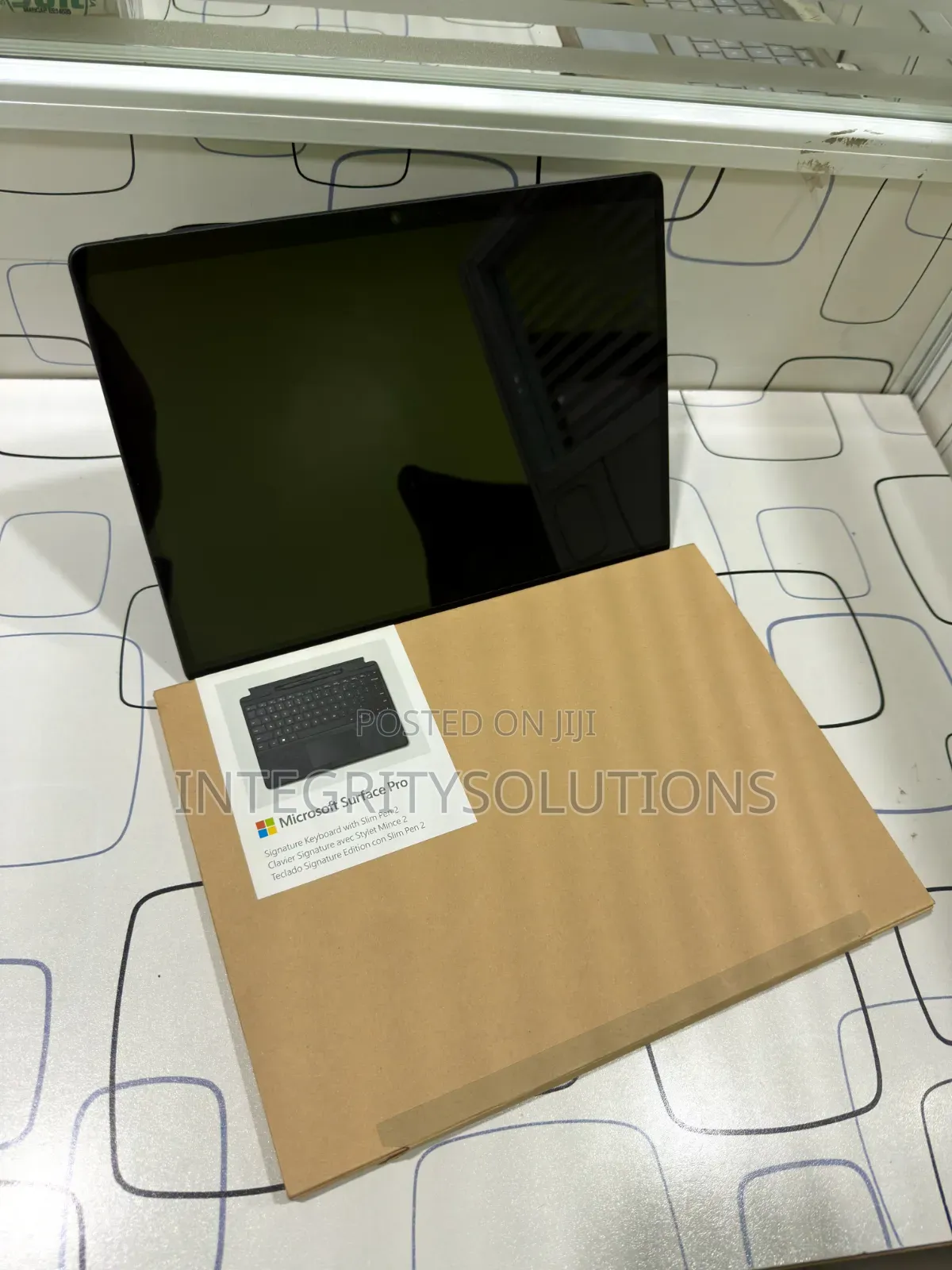 New Microsoft Surface Pro 512 GB Black