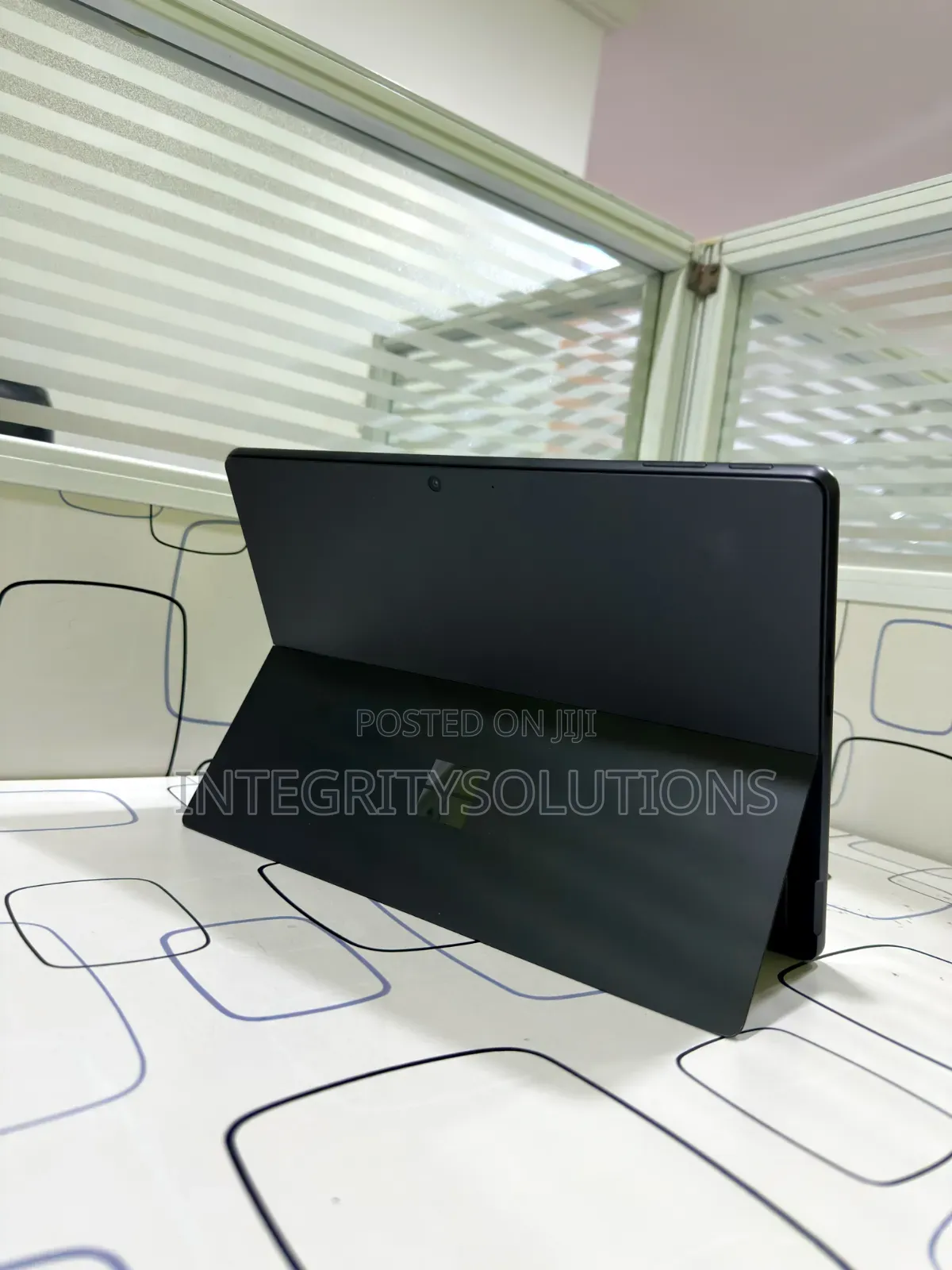 New Microsoft Surface Pro 512 GB Black