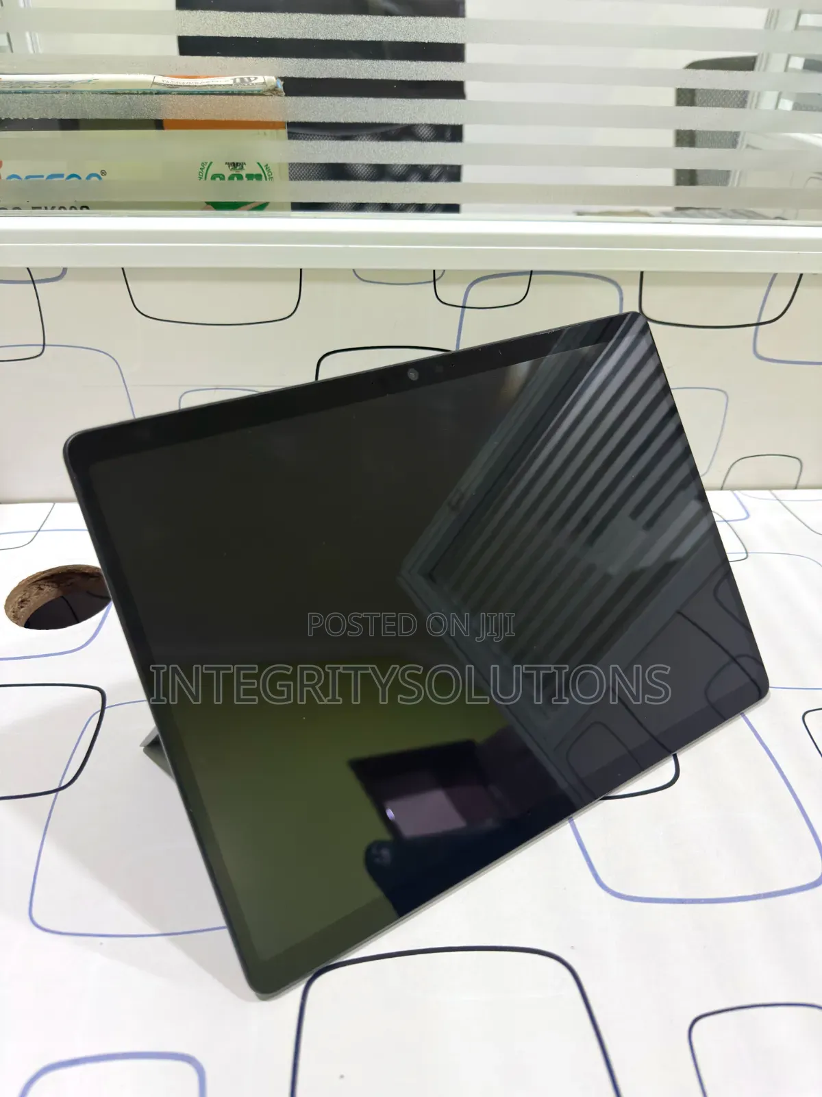 New Microsoft Surface Pro 512 GB Black