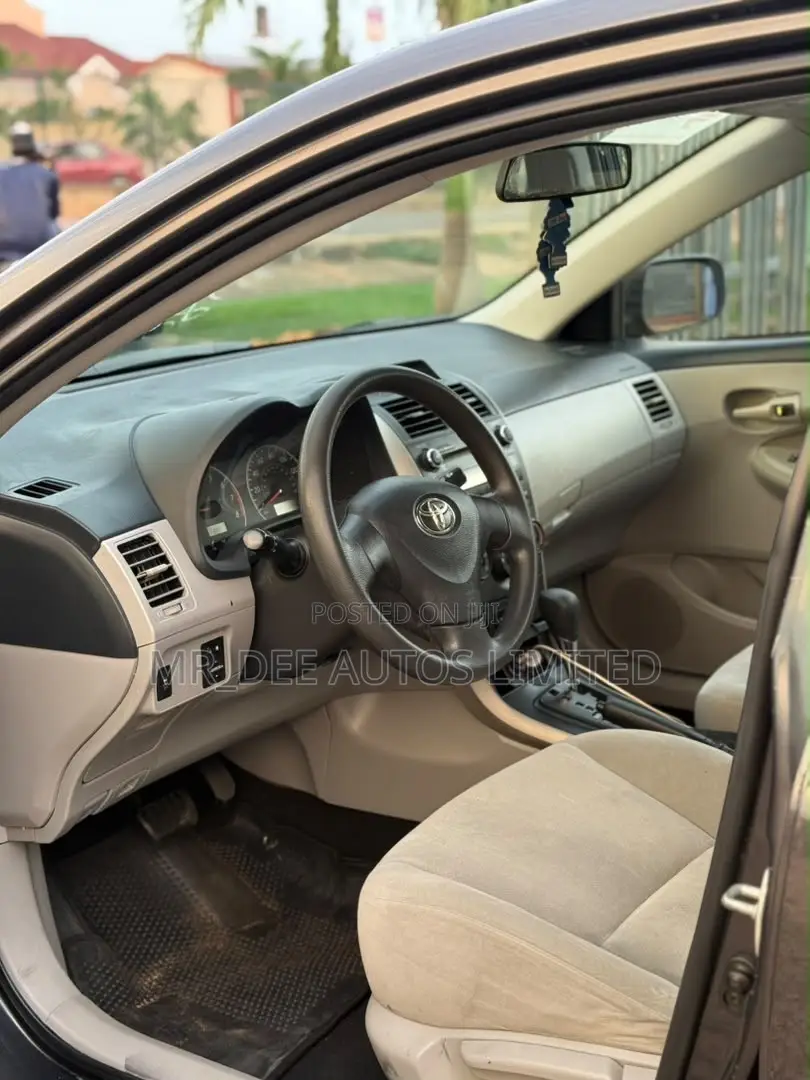 Toyota Corolla 2013 Gray