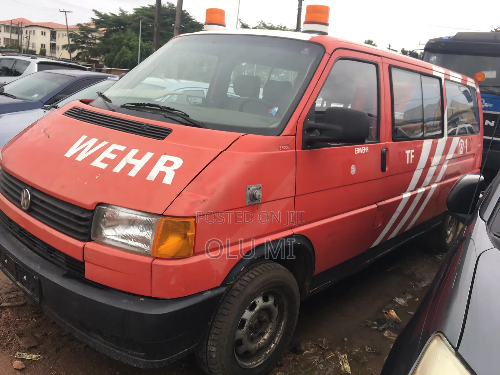 Volkswagen Transporter 2023 Orange