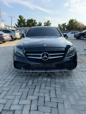 Mercedes-Benz C300 Base AWD 4Matic Sedan (2.0L 4cyl 7A) 2015 Black