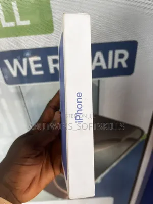 New Apple iPhone 16 Plus 128 GB Blue