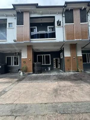 4bdrm Duplex in Chevron for rent