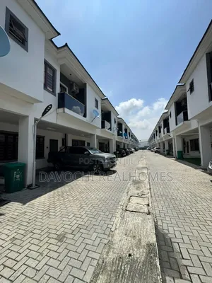4bdrm Duplex in Chevron for rent