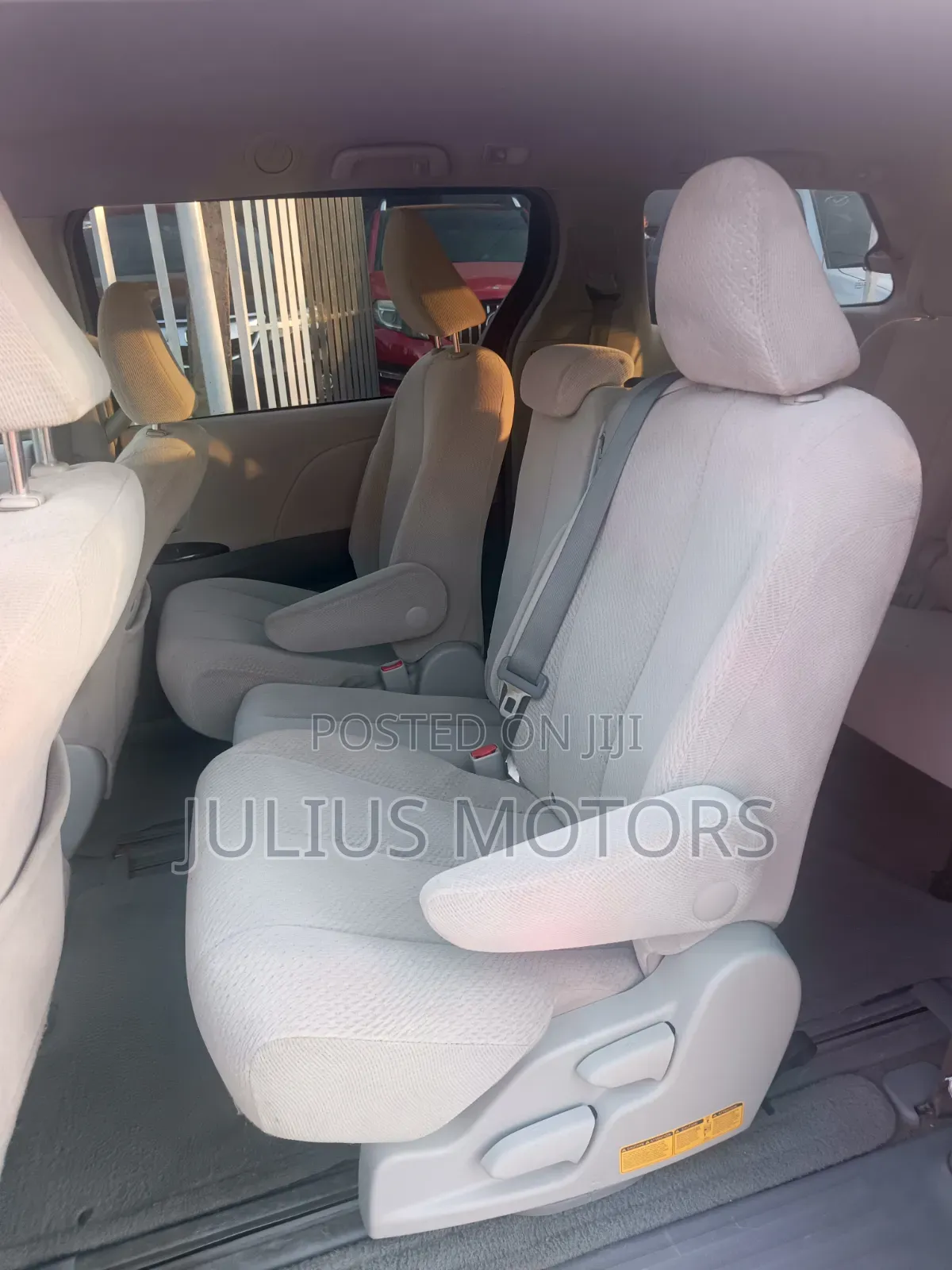 Toyota Sienna 2014 Blue