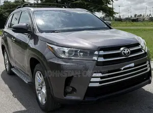 Toyota Highlander Limited Platinum 4dr SUV AWD (3.5L 6cyl 6A) 2015 Gray