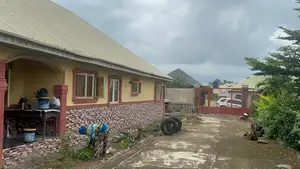 4bdrm Bungalow in Ire Akari Estate, Akala Express for sale