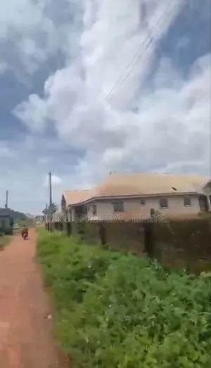 3bdrm Bungalow in Benin City for sale