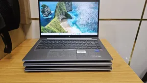 Laptop HP ZBook Firefly G8 16GB Intel Core i7 SSD 512GB